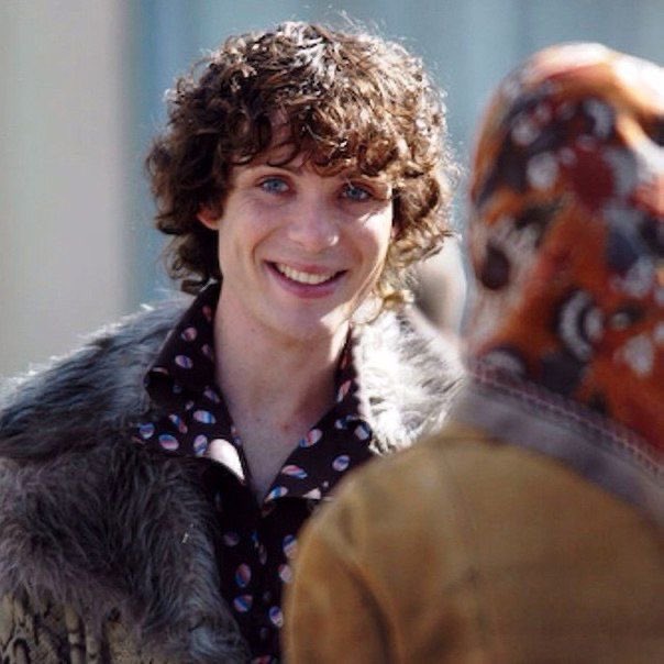 cilldrigo's tweet image. cillian behind the scenes of breakfast on pluto. &amp;lt;3