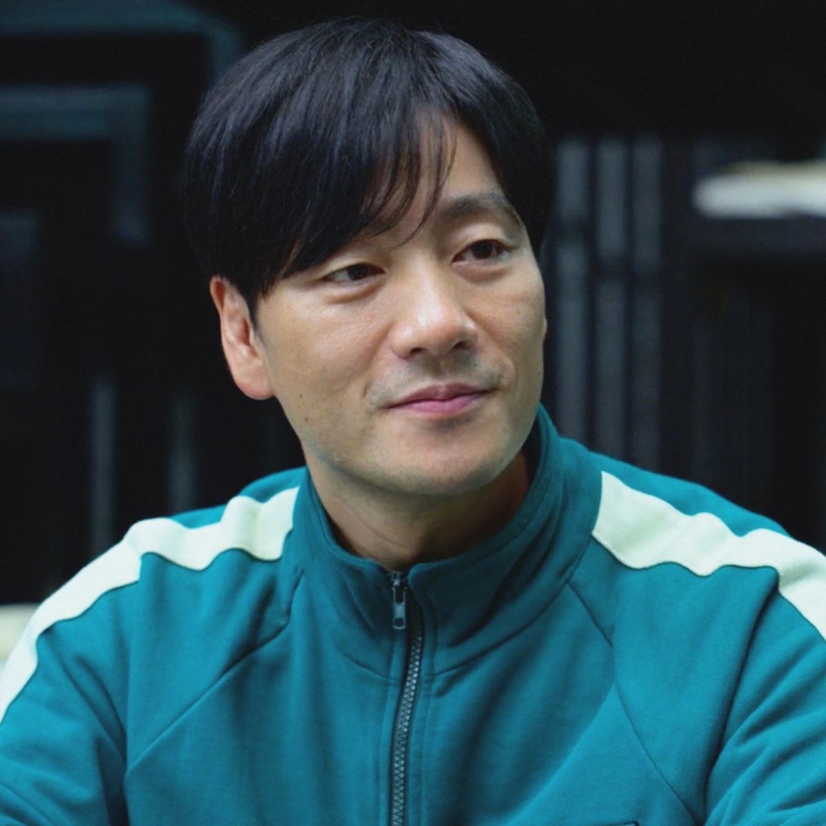 sangwooposting's tweet image. fuck is you smiling about bro