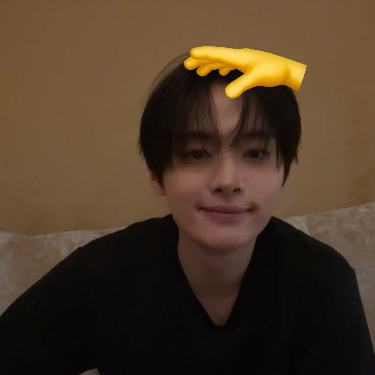 know_and_me's tweet image. 리노 쓰다듬어줘야돼.,,,,