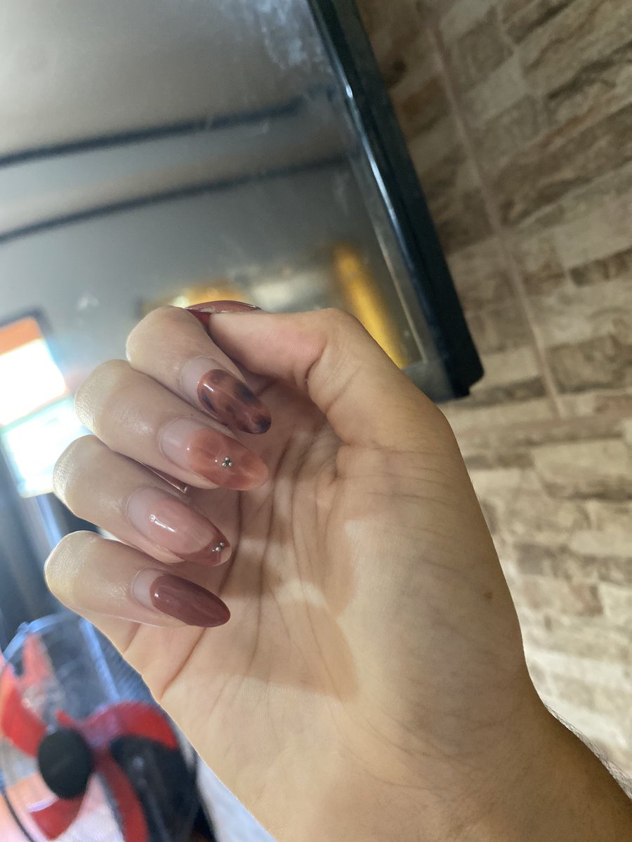 Mis uñas esperando que me caiga la liquidación 🔫🔫