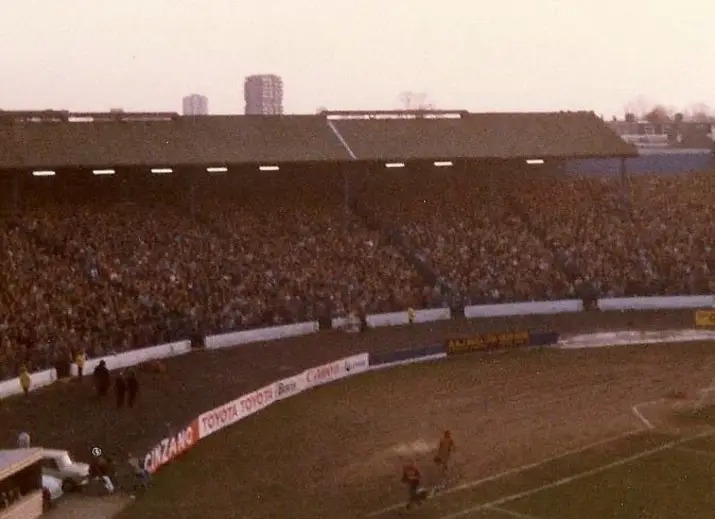 The magnificent Shed End Stamford Bridge Chelsea -Sheffield Wednesday 1984. Great day Mickey Thomas scoring twice running over to us in Gate 13 and as a bonus me and my mate getting filmed by a camera crew following Seb Coe which is on YouTube although blink and you'll miss us 🤣