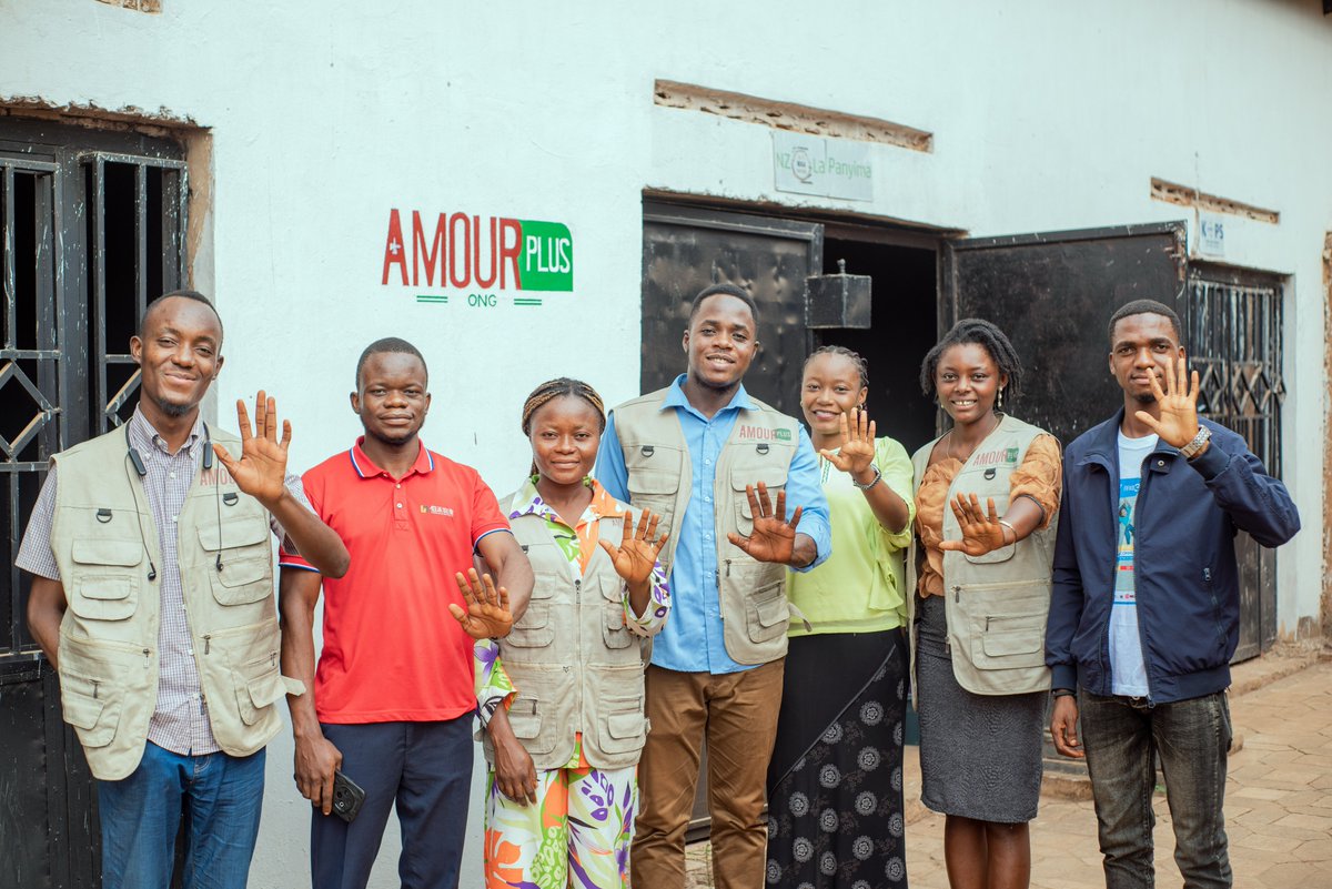 Notre coordonnatrice provinciale  à  Mbujimayi l'assistante protection ont pris part respectivement au colloque et à la formation sur l'écosystème organisés par <a href="/FonarevRDC/">Fonarev RDC</a>.  Elles ont partagés ces savoir avec le staff lors d'une séance de restitution  organisée à notre siège.