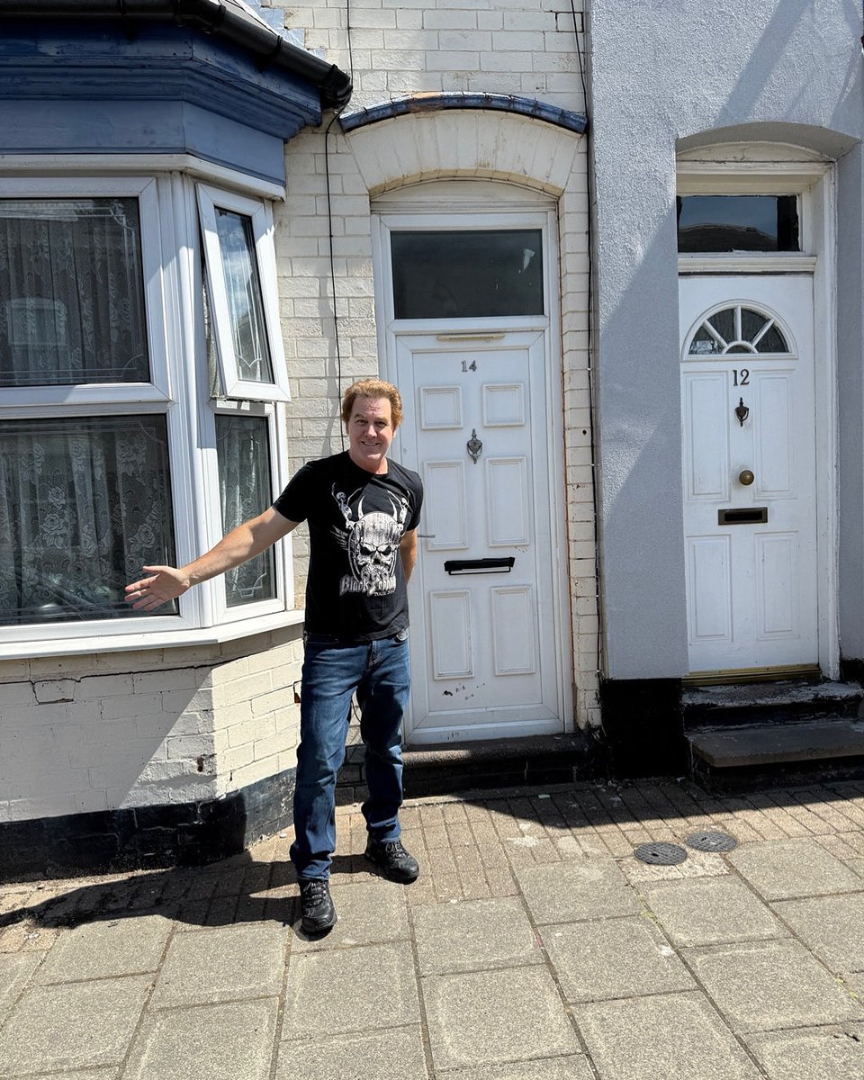 Jim Florentine (@mrjimflorentine) on Twitter photo A few weeks ago outside of ā¦<a href="/OzzyOsbourne/">Ozzy Osbourne</a>ā© childhood home. Check out my tribute to Ozzy show today at 5pm ET on ā¦<a href="/OzzysBoneyard/">Ozzy's Boneyard</a>ā© on ā¦<a href="/SIRIUSXM/">SiriusXM</a>ā©. All Sabbath and Ozzy music and stories of being a huge Ozzy fan. A few weeks ago outside of ā¦<a href="/OzzyOsbourne/">Ozzy Osbourne</a>ā© childhood home. Check out my tribute to Ozzy show today at 5pm ET on ā¦<a href="/OzzysBoneyard/">Ozzy's Boneyard</a>ā© on ā¦<a href="/SIRIUSXM/">SiriusXM</a>ā©. All Sabbath and Ozzy music and stories of being a huge Ozzy fan.