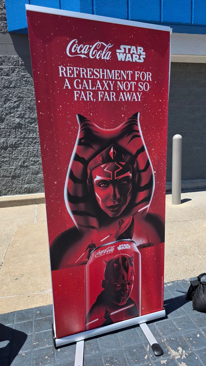 YesPerhapz's tweet photo. @bobafettfanclub Walmart store 100 in Bentonville, Arkansas has a popup today where they're handing out free Coke cans. https://t.co/9fYILtTuSp