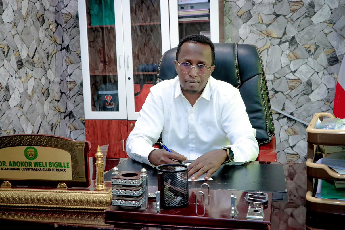 The Somaliland Ministry of Health Development and King’s Global Health Partnerships have jointly handed over medical supplies to Burco General Hospital, which are intended to control infectious diseases in health facilities.