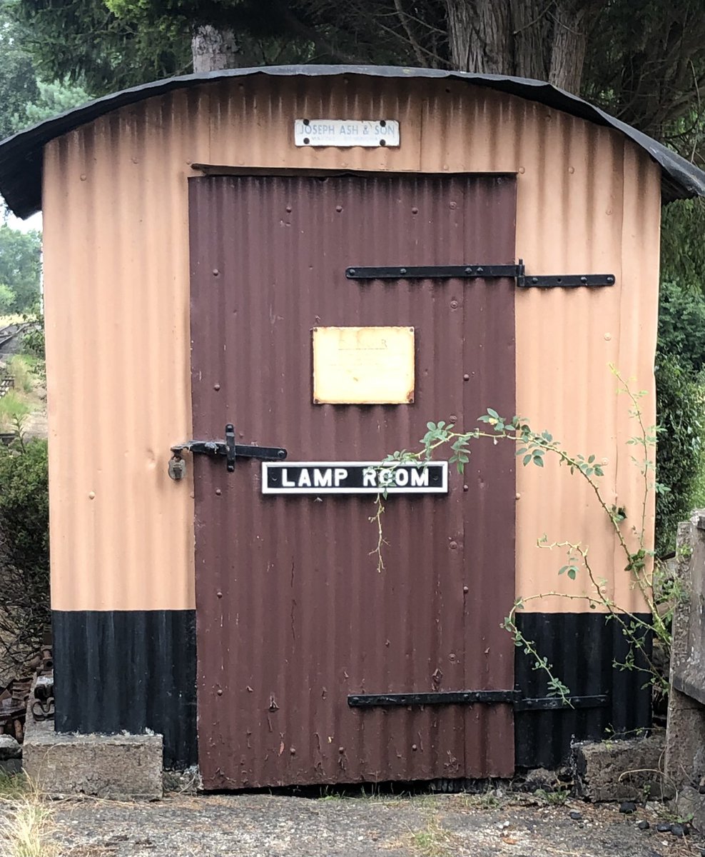 CrecyRail's tweet image. Some of the detail at Hampton Loade is superb such as these Lamp and Lineman’s huts. The GWR did like to use corrugated iron in places like this for buildings like these. They are a must for anyone modelling GWR branch lines.