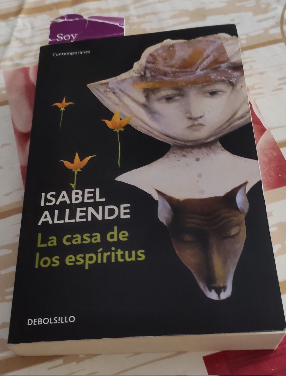 alalcaniz's tweet photo. Bonita y conmovedora historia que describe algún lugar de la América Latina y su evolución con el paso del tiempo, contada a través de las vivencias de una saga familiar, Los Trueva. 
Vamos a por el siguiente!
#lacasadelosespiritus  #IsabelAllende #lectura  #leer #megustaleer https://t.co/o7CY8pwKBU