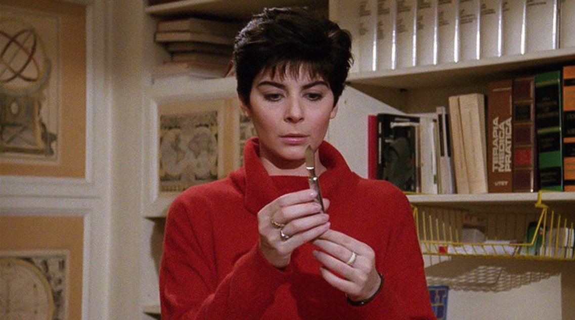 gialloclub's tweet image. Stills from THE KILLER IS STILL AMONG US / L’ASSASSINO È ANCORA TRA NOI (1986). Episode available now on anchor.fm/gialloclub.