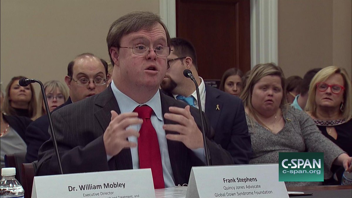 “¡Somos el canario en la mina de carbón!”

Esta expresión la pronunció Frank Stephens (en la fotografía), en el año 2017 en el Congreso de EEUU, sirviéndose de la metáfora de la utilización tradicional de los ‘canarios’ en el interior de las minas de carbón: Cuando el canario