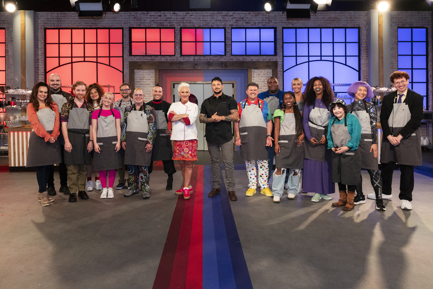 FoodNetwork's tweet image. There’s a new batch of recruits in the #WorstCooks kitchen! 🚨 These professional performers are used to stealing the spotlight, but in the kitchen, they're dishing out disasters 🫣
Can Anne Burrell and new mentor @GabeBertaccini turn a talented bunch of culinary train wrecks…