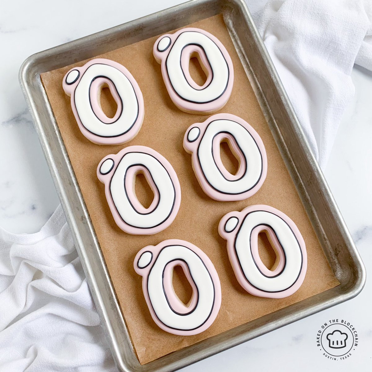 bakedontheblock's tweet image. baked up some 🅾️men cookies for a legend in our crew.
may every bite remind you how badass you are, on-chain + off.
thanks for being a real one - my favorite BRO in the squad. 😆