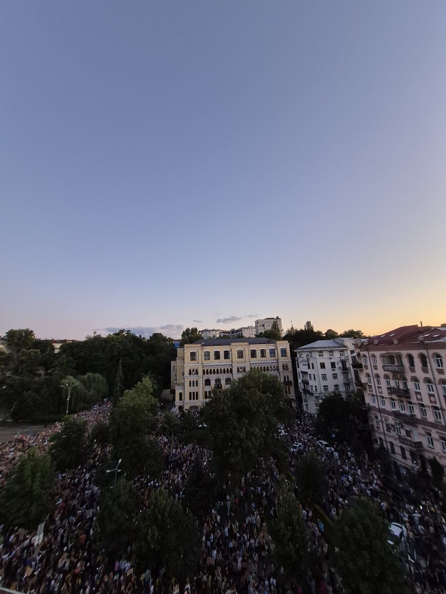 1/
So President Zelensky submitted DL #13533 that restores NABU &amp; SAPO independence - everything that 263 MPs destroyed on July 22nd.

This is the result of incredible Ukrainians who showed the government they won't let their European future be destroyed. 🇺🇦