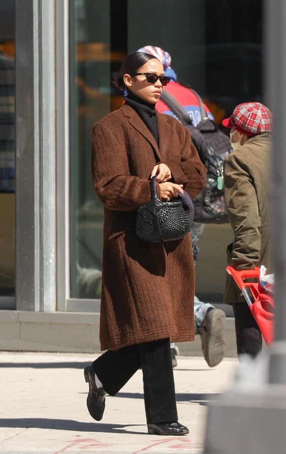 hotgirltayruss's tweet image. Taylor Russell spotted filming scenes for “The Devil wears Prada 2” in New York City today.