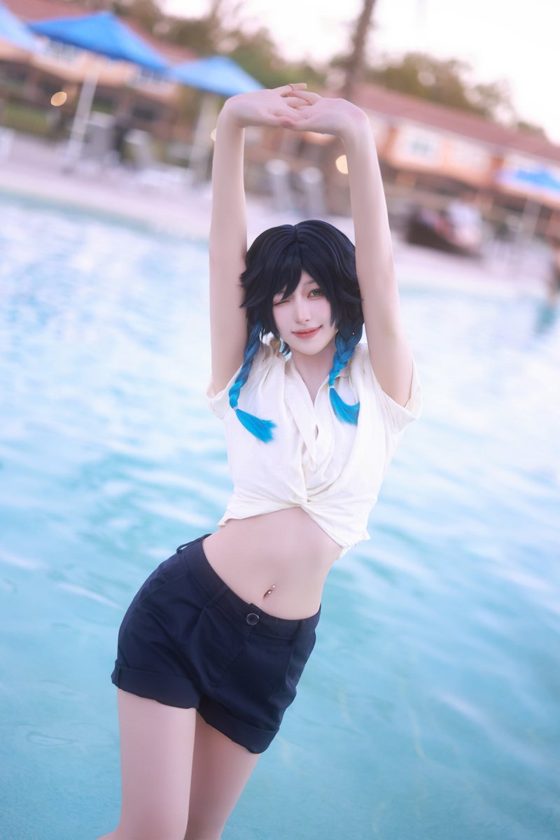_yuicos's tweet photo. 🏝️

#genshinimpact #venticosplay #ventigenshinimpact #venti #genshincosplay #cosplay #原神 #温迪 #巴巴托斯 https://t.co/IuSbk0hZ8A