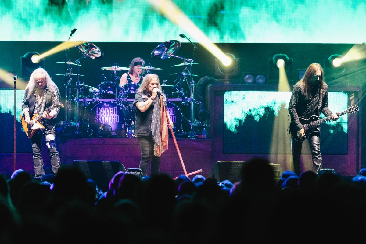 OVOArena's tweet image. What a fun night it was, thank you @Skynyrd for joining us at @OVOArena Wembley! πΈ
Photos: John Williams
#lynyrdskynyrd #ovoarenawembley #rockandroll