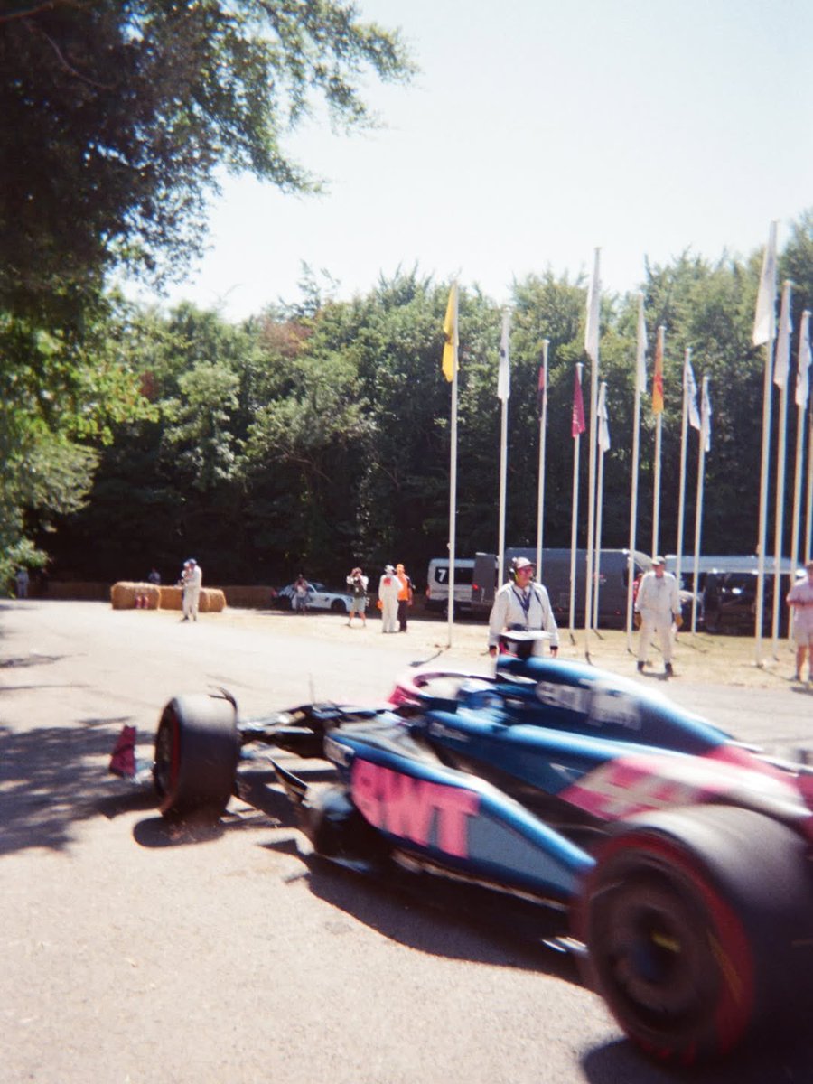 aron_updates's tweet image. 📸 | Another batch of photos from Paul’s Goodwood on film dump! 🎞️