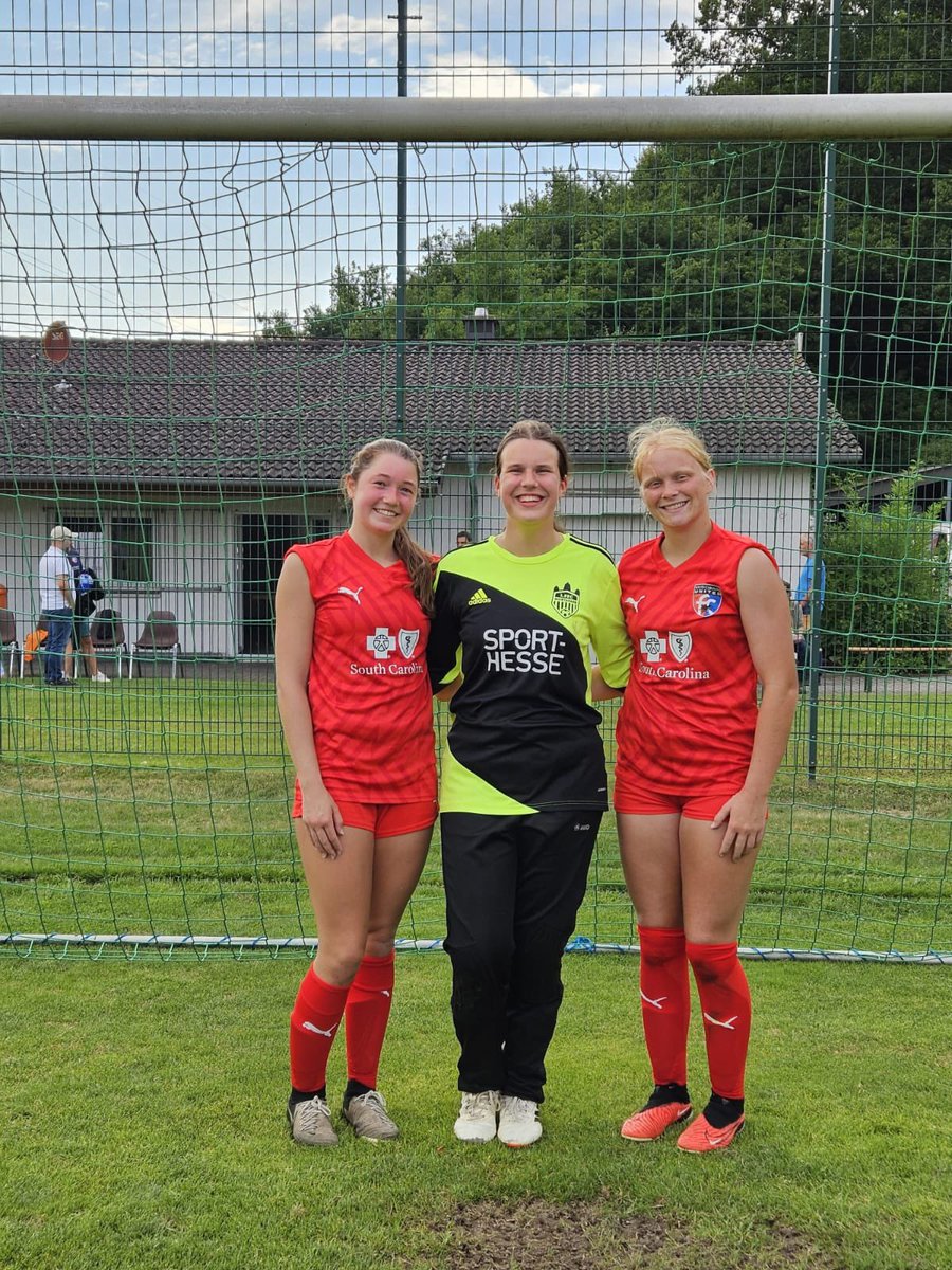 MaryElizabethRiddle (@maryeriddle) on Twitter photo Keeping up with the summer training and conditioning even in Germany!! Great game today as well! So grateful to be able to do this with my teammates and new friends! <a href="/SCUnited_FC/">SC United FC</a> <a href="/TannerOsborne27/">Tanner Osborne</a> <a href="/tikitakaklu/">Tomasz Kluszczynski ๐ต๐ฑ/๐บ๐ธ</a> <a href="/ImYouthSoccer/">ECNL/GA/Recruiting/College Soccer</a> <a href="/ECNLgirls/">ECNL Girls</a> <a href="/ImCollegeSoccer/">College Soccer Truth โข</a> <a href="/ACF_GSoccer/">A.C. Flora Girls Soccer</a> Keeping up with the summer training and conditioning even in Germany!! Great game today as well! So grateful to be able to do this with my teammates and new friends! <a href="/SCUnited_FC/">SC United FC</a> <a href="/TannerOsborne27/">Tanner Osborne</a> <a href="/tikitakaklu/">Tomasz Kluszczynski ๐ต๐ฑ/๐บ๐ธ</a> <a href="/ImYouthSoccer/">ECNL/GA/Recruiting/College Soccer</a> <a href="/ECNLgirls/">ECNL Girls</a> <a href="/ImCollegeSoccer/">College Soccer Truth โข</a> <a href="/ACF_GSoccer/">A.C. Flora Girls Soccer</a>