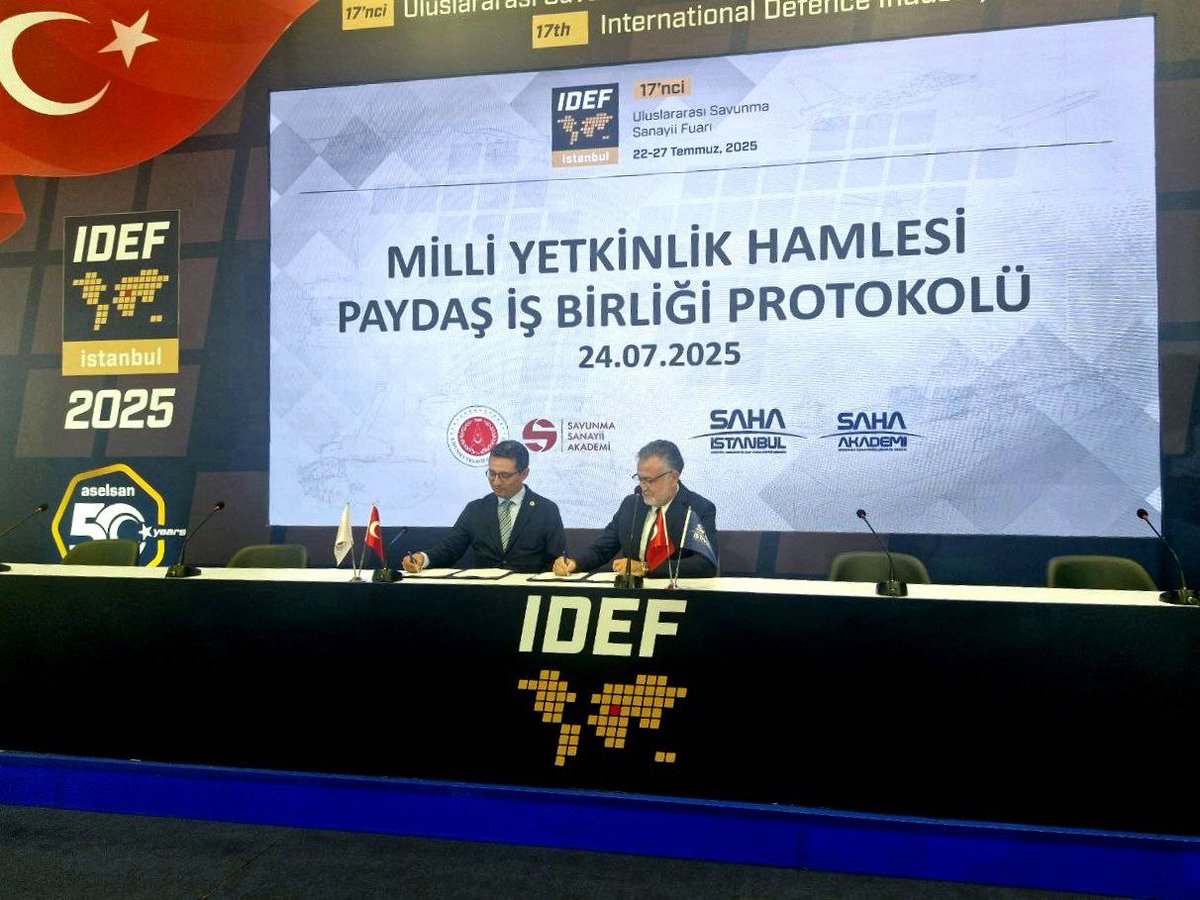 sahaistanbul's tweet photo. T.C. Cumhurbaşkanlığı Savunma Sanayii Başkanlığı Savunma Sanayii Akademi ile SAHA İstanbul – Savunma, Havacılık ve Uzay Kümelenmesi arasında, Milli Yetkinlik Hamlesi kapsamında Paydaş İş Birliği Protokolü imzalandı.

Protokol, T.C. Cumhurbaşkanlığı Savunma Sanayii Başkanlığı Savunma Sanayii Akademi Başkanı Prof. Dr. Cenk Aktaş ile SAHA İstanbul Genel Sekreteri Levent Kerim Uça tarafından imza altına alındı.

@SavunmaSanayii | @SavunmaAkademi | @sahamba_
