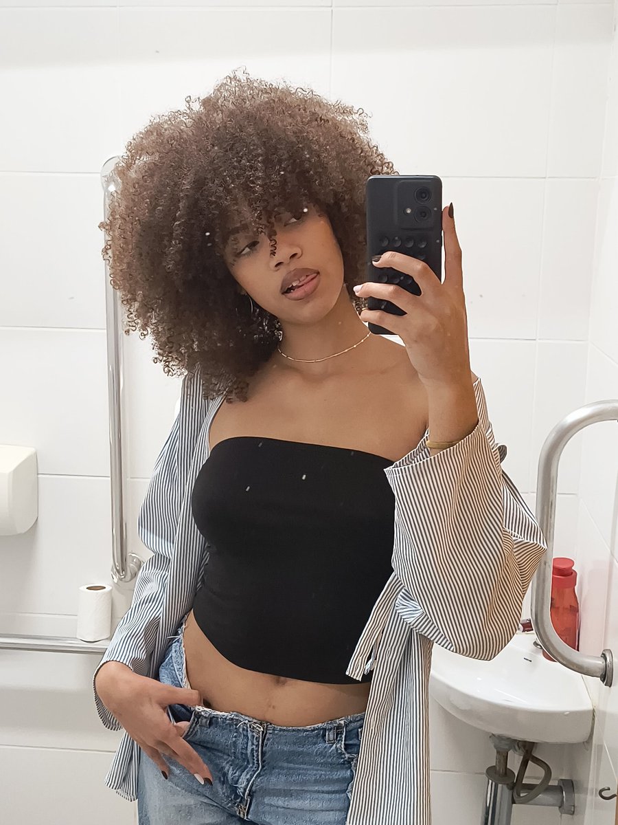 Xandão com cabelo★🤨 tweet media