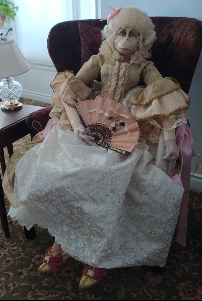 Ain't NO (and im putting real emphasis on this next word) FUXING way, under any circumstances... would I ever buy this cursed doll!

This is some Annabelle 2.0 ish, folks!