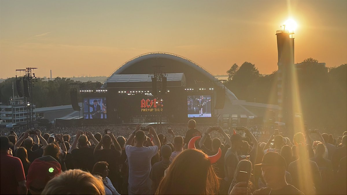AC/DC Tallinna. Nyt mennään.