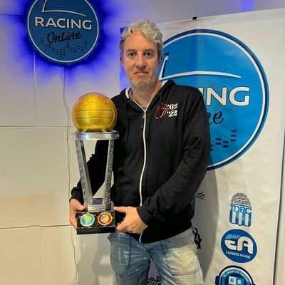 Radio Gráfica (@radiografica893) on Twitter photo #abrilacancha / 16hs
➡️ Boca y este momento. Con <a href="/DiegoCessario/">Diego Cessario</a>
➡️ Un enfoque futbolero junto a <a href="/DiegoAMorris/">Diego Alberto Morris</a> y el polideportivo de Giuliana Vigilante
🔴 Nos seguís en vivo en el canal de youtube de la Gráfica
Con <a href="/carlosaira11/">Carlos Aira</a> y <a href="/nehuuenn/">Nehuen Rios</a> #abrilacancha / 16hs
➡️ Boca y este momento. Con <a href="/DiegoCessario/">Diego Cessario</a>
➡️ Un enfoque futbolero junto a <a href="/DiegoAMorris/">Diego Alberto Morris</a> y el polideportivo de Giuliana Vigilante
🔴 Nos seguís en vivo en el canal de youtube de la Gráfica
Con <a href="/carlosaira11/">Carlos Aira</a> y <a href="/nehuuenn/">Nehuen Rios</a>
