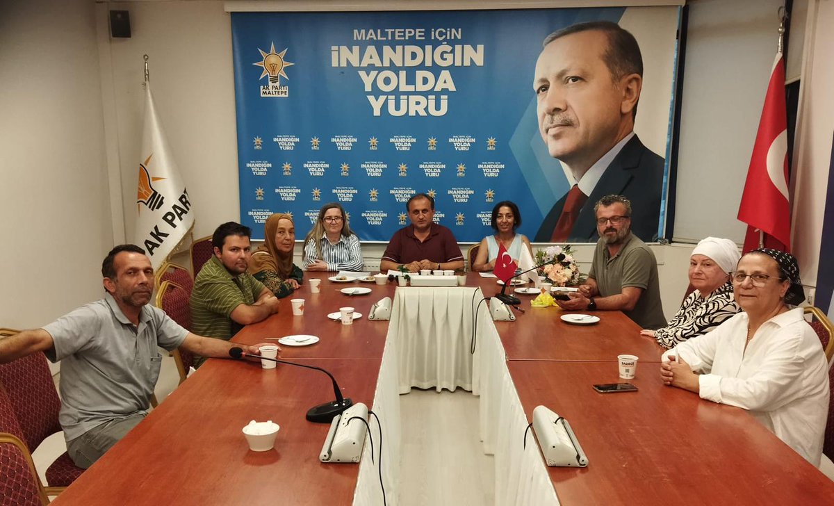 maltepeakparti's tweet photo. 📍 Mahalle Toplantıları-2
Mahalle yönetim toplantılarımızı birlik ve heyecan içinde gerçekleştirdik. 

Teşkilatımızın özverisi ve gayretiyle, hep birlikte daha güçlü yarınlara!

#TeşkilatİşiGönülİşi
#MahalleYönetimi
#BirlikBeraberlik
#DurmakYokYolaDevam https://t.co/19tfEJ1Zc9