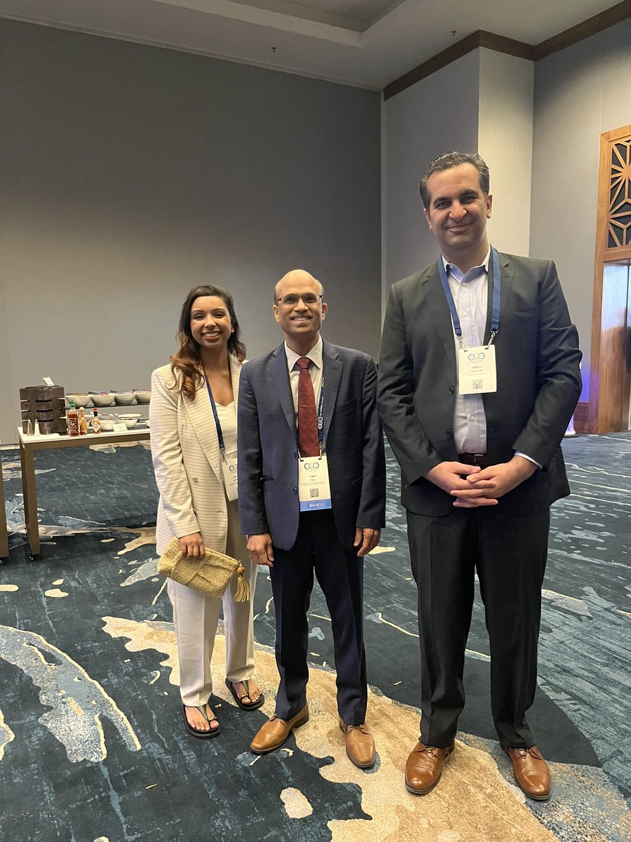 ShyamsA2's tweet image. Always great catching up with Dr. @timir_paul and so good seeing one of my former fellows from medical school who is now attending Dr. Khan @cvinnovations ! #CVI2025