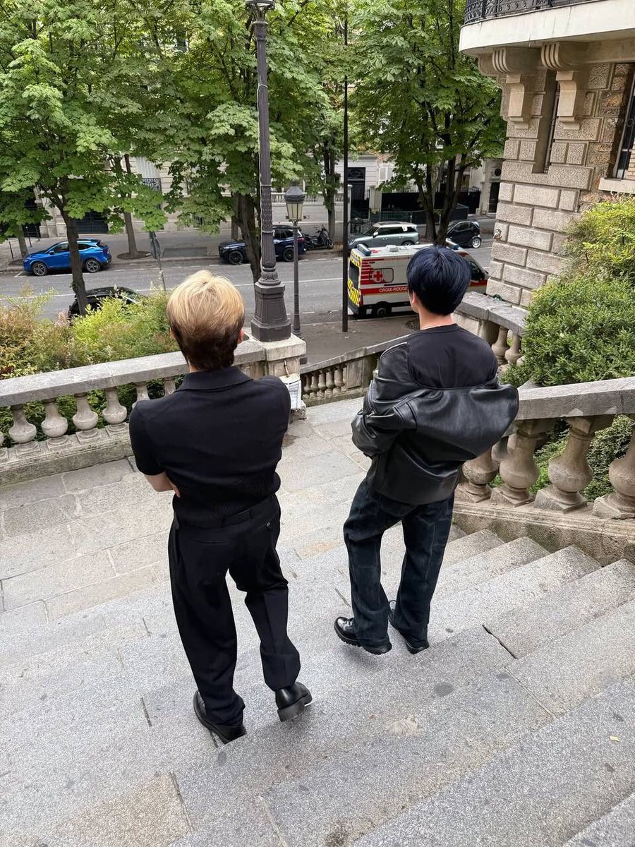 the vibe is undeniable, cool fits, natural energy, and a moment that feels perfectly right.