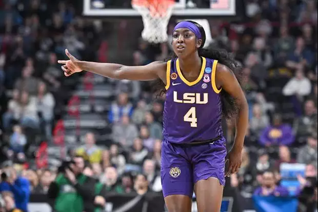 TigerDroppings's tweet image. #LSU's Flau’Jae Johnson returns to hometown for 3rd Annual Back to School Giveback Weekend:
tigerdroppings.com/lsu-womens-bas…