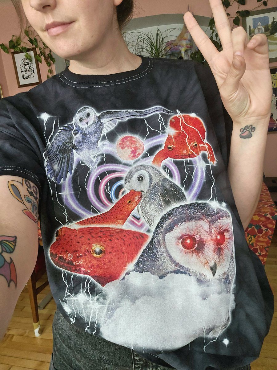 DojoLoachz's tweet image. It happened!! I finallyyyy found a place that will do print on demand orders for Stolitz 4Ever shirts AND it's a local company 💖
I made a new version without text in case you wanna be in incognito mode 😎 and a tank top!
Check it: milwaukeemerch.com/collections/ka…