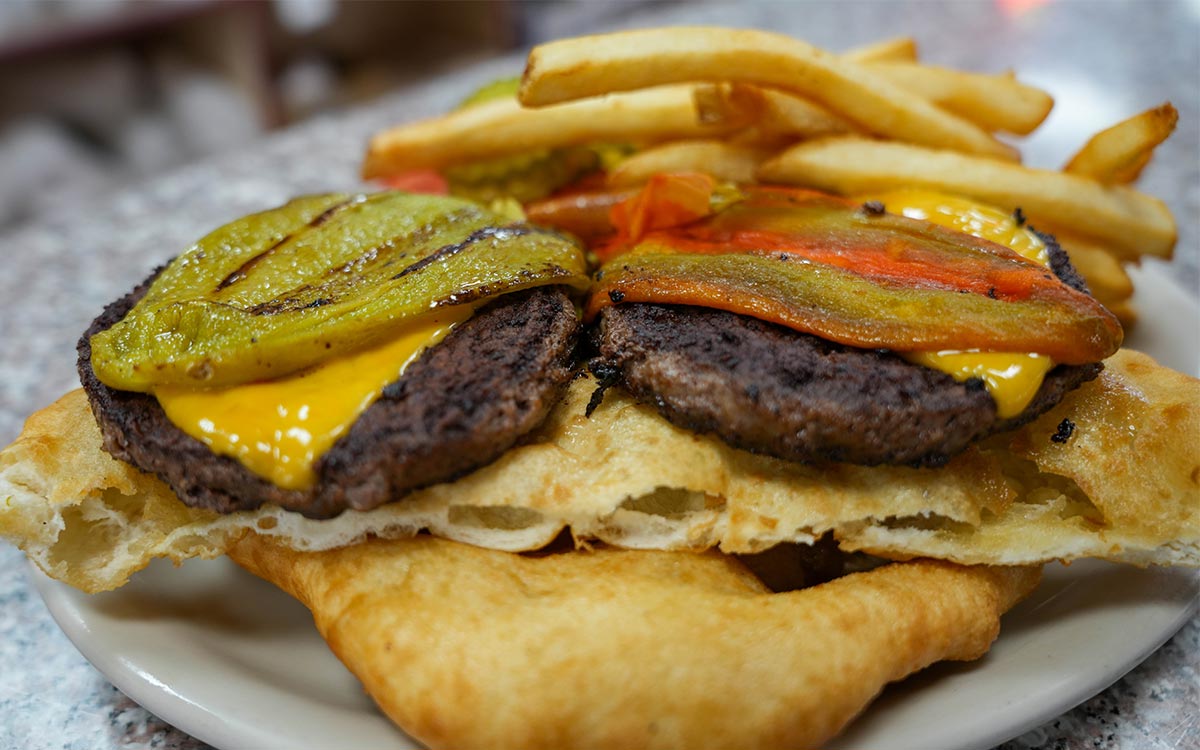 505Nomad's tweet image. Earl's Family #Restaurant has been a perennial favorite in #Gallup for more than 75 years, serving breakfast, lunch, and dinner 7-days a week - newmexiconomad.com/earls-family-r…
#dining #foodie #roadtrip #Route66 #travel #NewMexico #VisitGallup
