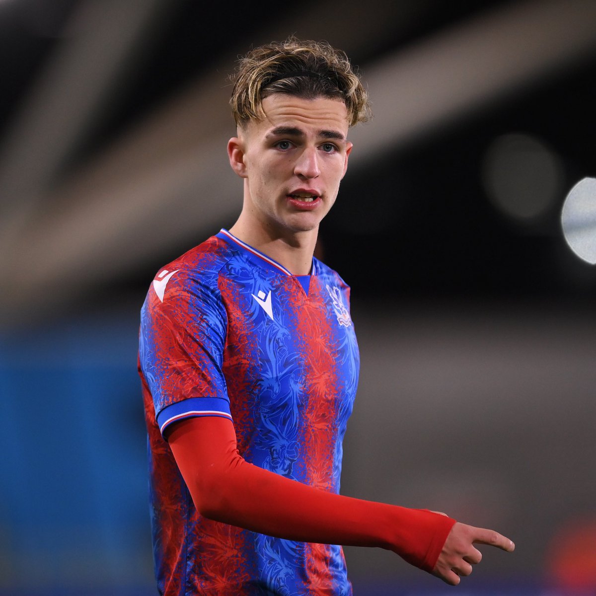 Ebenheal's tweet image. 🔵 Chelsea agree deal to sign 18 year old winger Jesse Derry from Crystal Palace beating 8 European clubs for the England wingers.
Medical will take place on Friday as the teenage sensation looked set for a move to Germany before Chelsea hijacked the move.
@FabrizioRomano