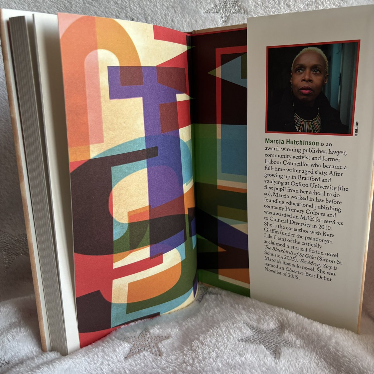 JenMedBkReviews's tweet image. A huge thank you to Hannah at @FMcMAssociates and publisher @CassavaRepublic for the copy of The Mercy Step by @Marciathewriter
Looking forward to sharing my review next week as part of the blog tour.
amazon.co.uk/Mercy-Step-Marβ¦
#books #booktwitter #bookpost #themercystep