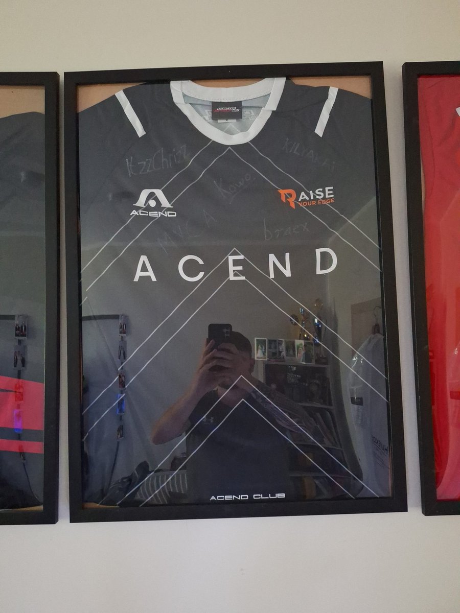 Letsgoooo <a href="/ACE_braex/">René</a>  <a href="/ItzzChrizZ97/">ItzzChrizZ</a>  <a href="/OhMycaLUL/">Myca</a> <a href="/XerathPUBG/">Xerath</a>