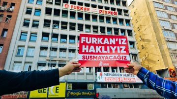 erolardic01's tweet photo. Allah'ın emri peygamberin sünneti olan İslam daveti için sizden izin alacak değiliz. Derneklerimizi Açın
#FurkanaSistematikZulüm mü bırakın. https://t.co/z0W0Khb38q