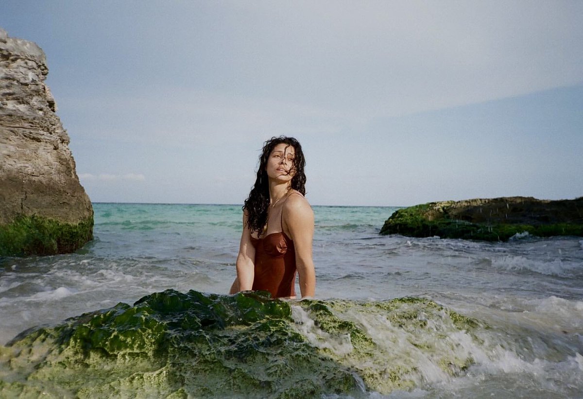 stellaridevault's tweet image. real life mermaid by miranda rae mayo 🫶🏼