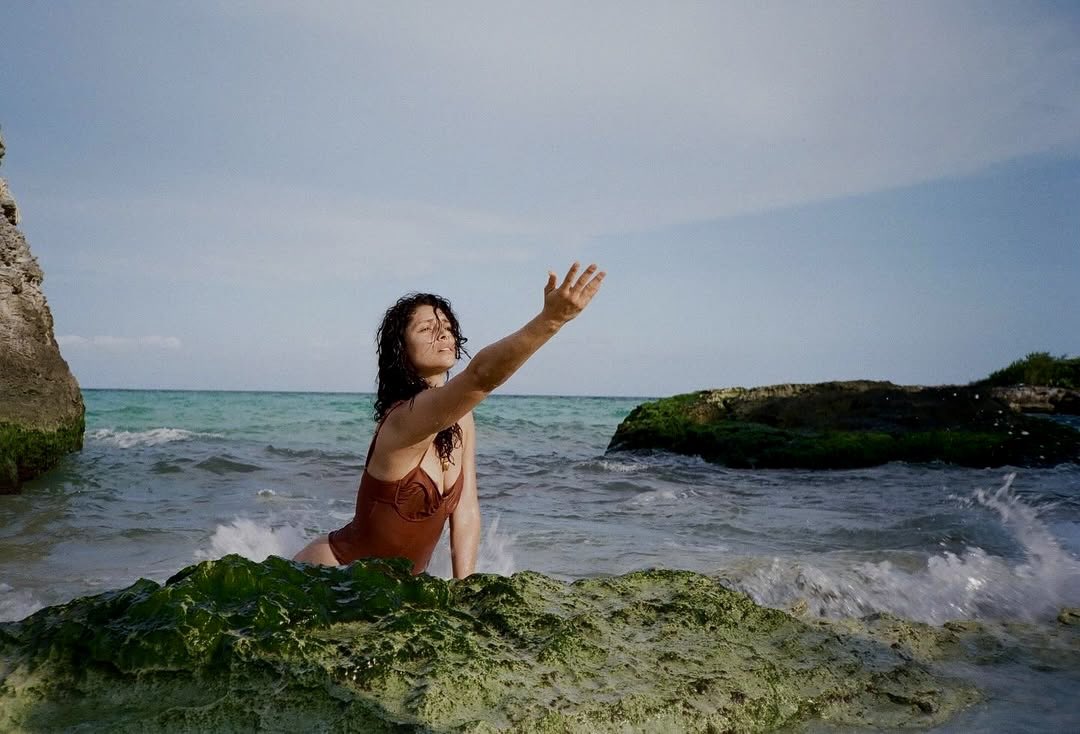 stellaridevault's tweet image. real life mermaid by miranda rae mayo 🫶🏼
