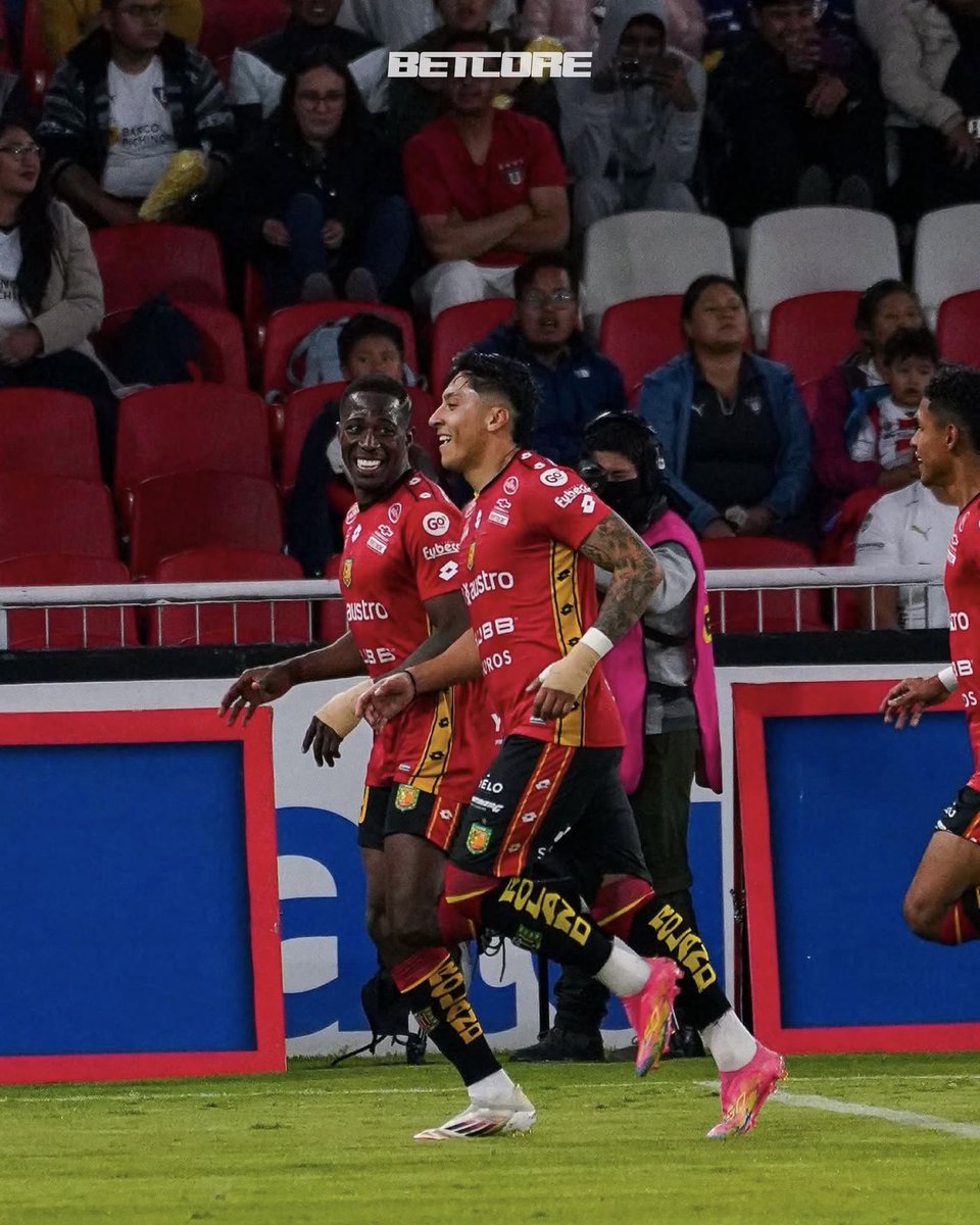 betcoreec24's tweet photo. Alejandro Tobar, el corazón del Deportivo Cuenca! ❤️

Sus números no mienten:
21 partidos, 7 goles y 7 asistencias.

💪🔥 El jugador que nunca falla. https://t.co/UjHyhoLO4j