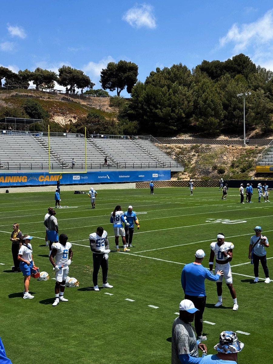 daylightdaryl's tweet image. it’s hard to put into words how much it meant to have the @chargers back in san diego this week. this is the team of my childhood! @camerondicker