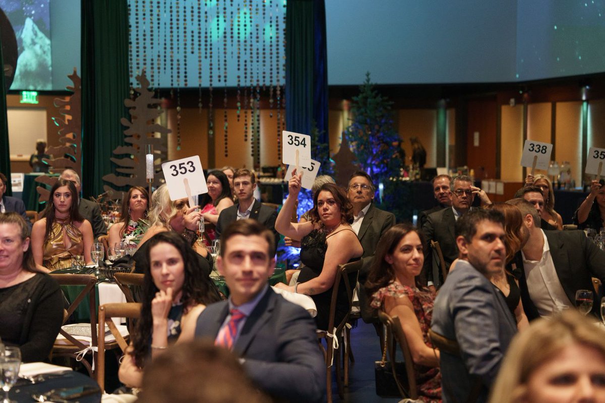 CureMelanoma's tweet image. #ThrowbackThursday to the magic of last year’s Denver Gala! ✨ We’re just two months away from gathering once again for an unforgettable evening of hope, celebration and impact at the 14th Annual Denver Gala on Thursday, September 18 at Asterisk Denver.
Join us as we honor the…