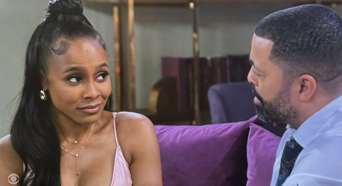 iammskye1's tweet image. Nothing I hate more than a liar in a high bun. #BeyondtheGates