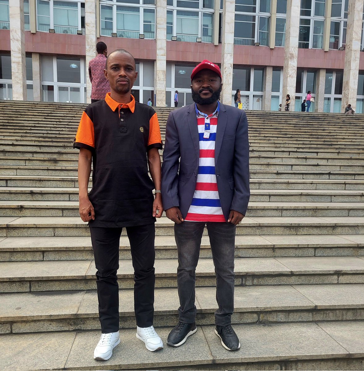 kambu Mbula Gradi 🇨🇩 (@gradignank18079) on Twitter photo Profitant d son séjour dans la capitale congolaise #Kinshasa, Mr <a href="/sylvainlumuanga/">Sylviano</a> cadre de l'<a href="/uncrdc/">UNC_RDC Officiel</a> Lualaba a rencontré l SIF l'hon <a href="/GaborienM/">Gaborian Mboma kumeza</a> l'hoe d Consommons <a href="/VitalKamerhe1/">Vital Kamerhe</a>. Leurs échanges étaient tourné sur la redynamisat° du parti. <a href="/BillyKambale1/">Billy Kambale</a> <a href="/Bibishe6/">Bibishe Pascaline N</a> <a href="/ChristianMasud_/">Christian Masudi</a> Profitant d son séjour dans la capitale congolaise #Kinshasa, Mr <a href="/sylvainlumuanga/">Sylviano</a> cadre de l'<a href="/uncrdc/">UNC_RDC Officiel</a> Lualaba a rencontré l SIF l'hon <a href="/GaborienM/">Gaborian Mboma kumeza</a> l'hoe d Consommons <a href="/VitalKamerhe1/">Vital Kamerhe</a>. Leurs échanges étaient tourné sur la redynamisat° du parti. <a href="/BillyKambale1/">Billy Kambale</a> <a href="/Bibishe6/">Bibishe Pascaline N</a> <a href="/ChristianMasud_/">Christian Masudi</a>
