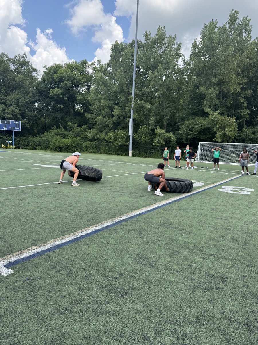 CathedralFBall's tweet image. Finishing the day with a strongman team competition! ☘️🏈