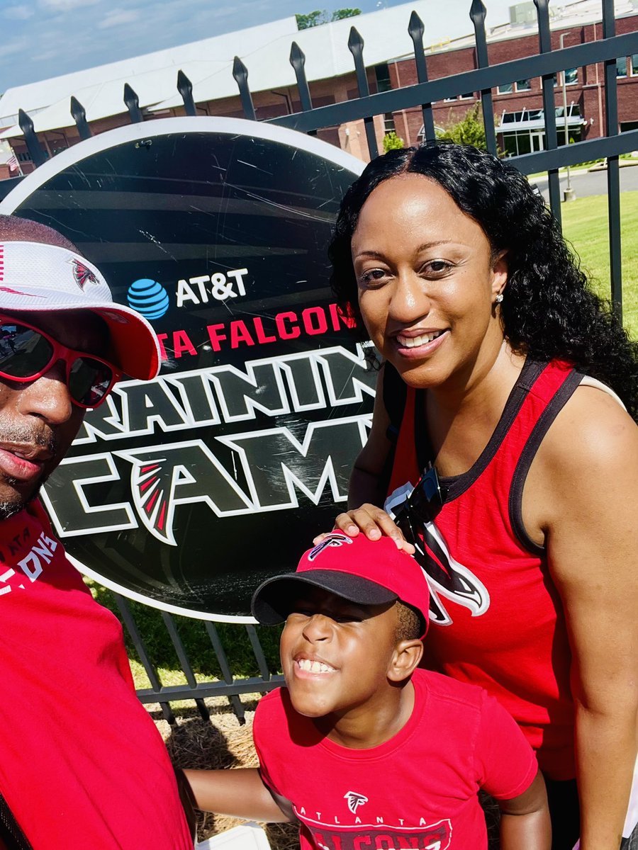 TheDixonWay (@the_dixon_way) on Twitter photo Had a great day at <a href="/AtlantaFalcons/">Atlanta Falcons</a> training camp 2025 today! Got to have some great ATL content creators on today at camp <a href="/FatboiSlim_21/">Antwon Smitty Smith</a> <a href="/A1ROC/">A1FOREVER</a> <a href="/RIFalcons/">BERTO🇵🇷(95 NORTH FALCONS TALK SHOW)</a> <a href="/biglowkuntry/">Big Low Kuntry</a> <a href="/OneTime4TheFan/">One Time For The Fan</a> and <a href="/4myatlsports/">4myatlsports</a> , Mrs Pam and Scott Kennedy bless us with their knowledge! #TheDixonWay Had a great day at <a href="/AtlantaFalcons/">Atlanta Falcons</a> training camp 2025 today! Got to have some great ATL content creators on today at camp <a href="/FatboiSlim_21/">Antwon Smitty Smith</a> <a href="/A1ROC/">A1FOREVER</a> <a href="/RIFalcons/">BERTO🇵🇷(95 NORTH FALCONS TALK SHOW)</a> <a href="/biglowkuntry/">Big Low Kuntry</a> <a href="/OneTime4TheFan/">One Time For The Fan</a> and <a href="/4myatlsports/">4myatlsports</a> , Mrs Pam and Scott Kennedy bless us with their knowledge! #TheDixonWay