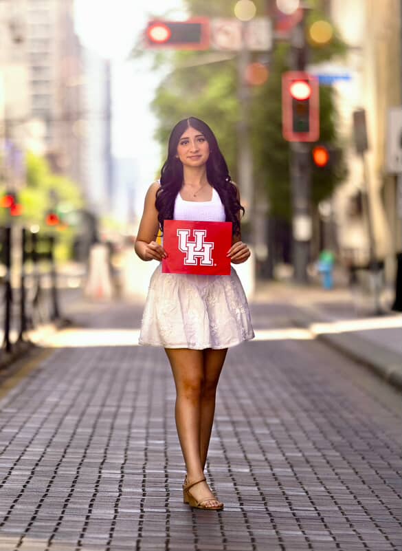 UHadmissions's tweet image. Houston Bound Highlight 🐾
You're Houston bound, Briana!🔥
📚Major: Integrated Studies
📍Hometown: Houston, TX
"I am looking forward to meeting new people and really start to plan out my future!" - Briana
#OfficialCoog #UniversityOfHouston #GoCoogs
