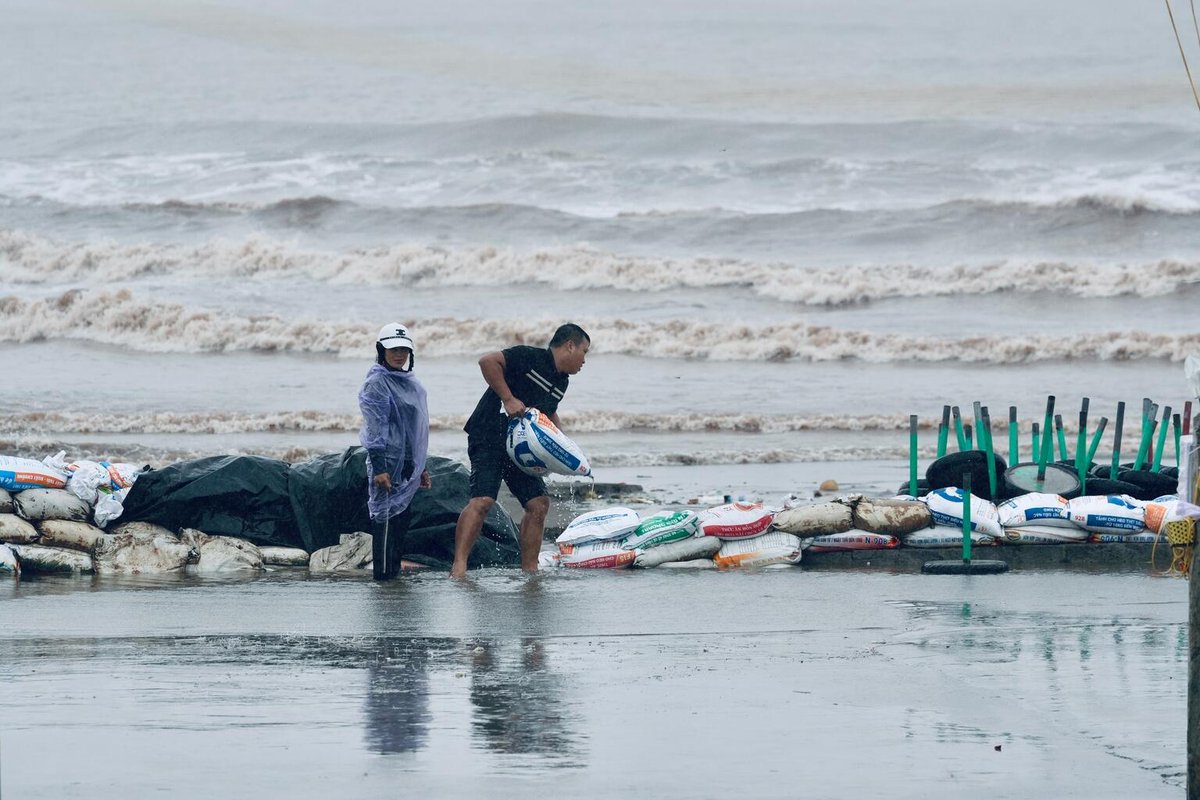 JuneUNICEF's tweet image. Typhoon Wipha brought extreme rainfall and floods across Southeast Asia, causing damage and displacement. Every downpour puts children's safety, homes, and learning at risk.
#TyphoonWipha