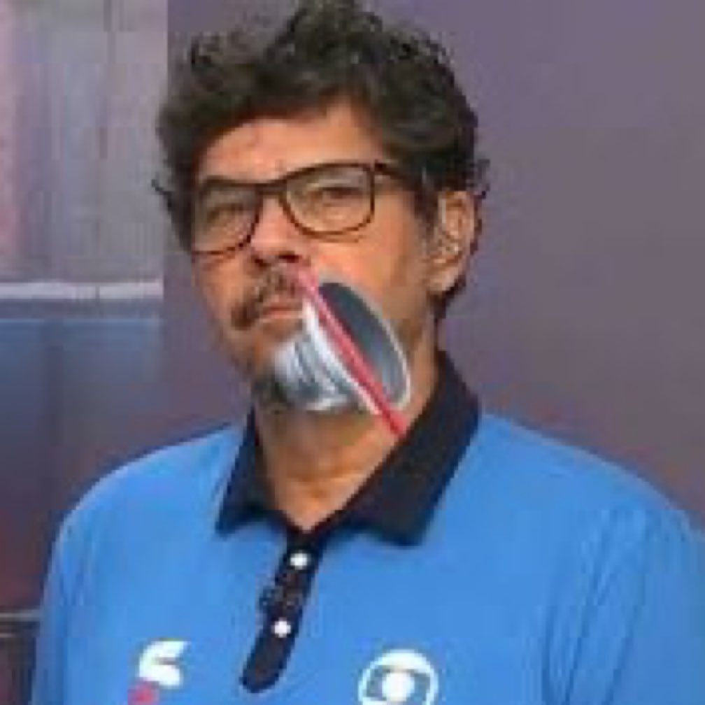 falavolei's tweet photo. toda hora é a hora mais importante do campeonato CAAAAALAAAA A BOCAAAAAAAA
#voleilNoSportv https://t.co/6yVsFTZHto