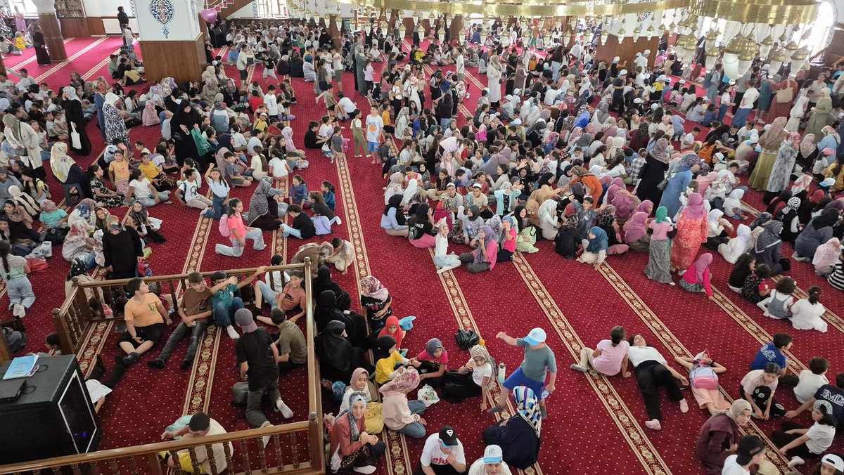 VAN TÜGVA yaz kursları start verdi
sondakikavanhaber.com/van-tugva-yaz-…
<a href="/hamzasgnc/">Hamza Sığınç</a> <a href="/Yakup_atl65/">Yakup Atlı</a>