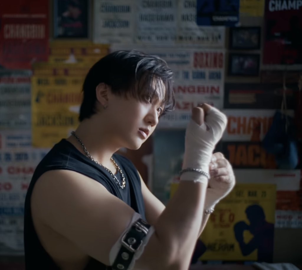 YA SEN İNSANI MANYAK EDERSİN BE ADAM